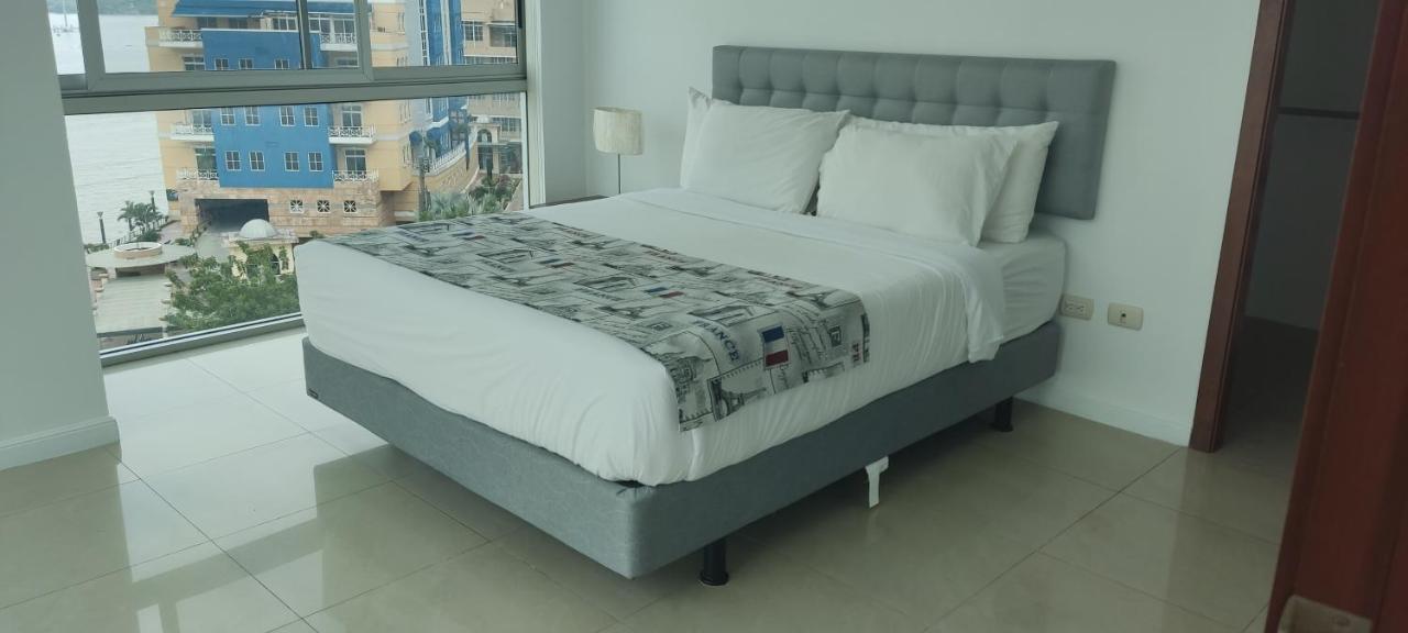 Puerto Santa Ana Suites Guayaquil Kültér fotó