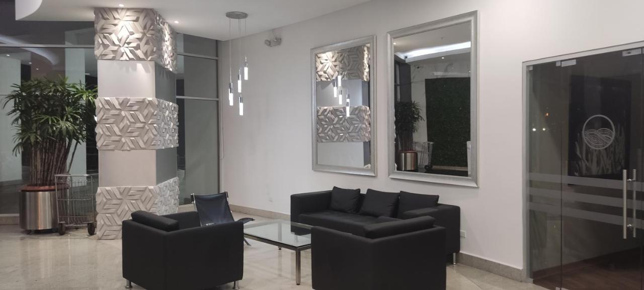 Puerto Santa Ana Suites Guayaquil Kültér fotó